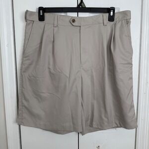 IZOD PerformX Mens Golf Shorts Tan Pleated Front Size 38 Khaki Performance